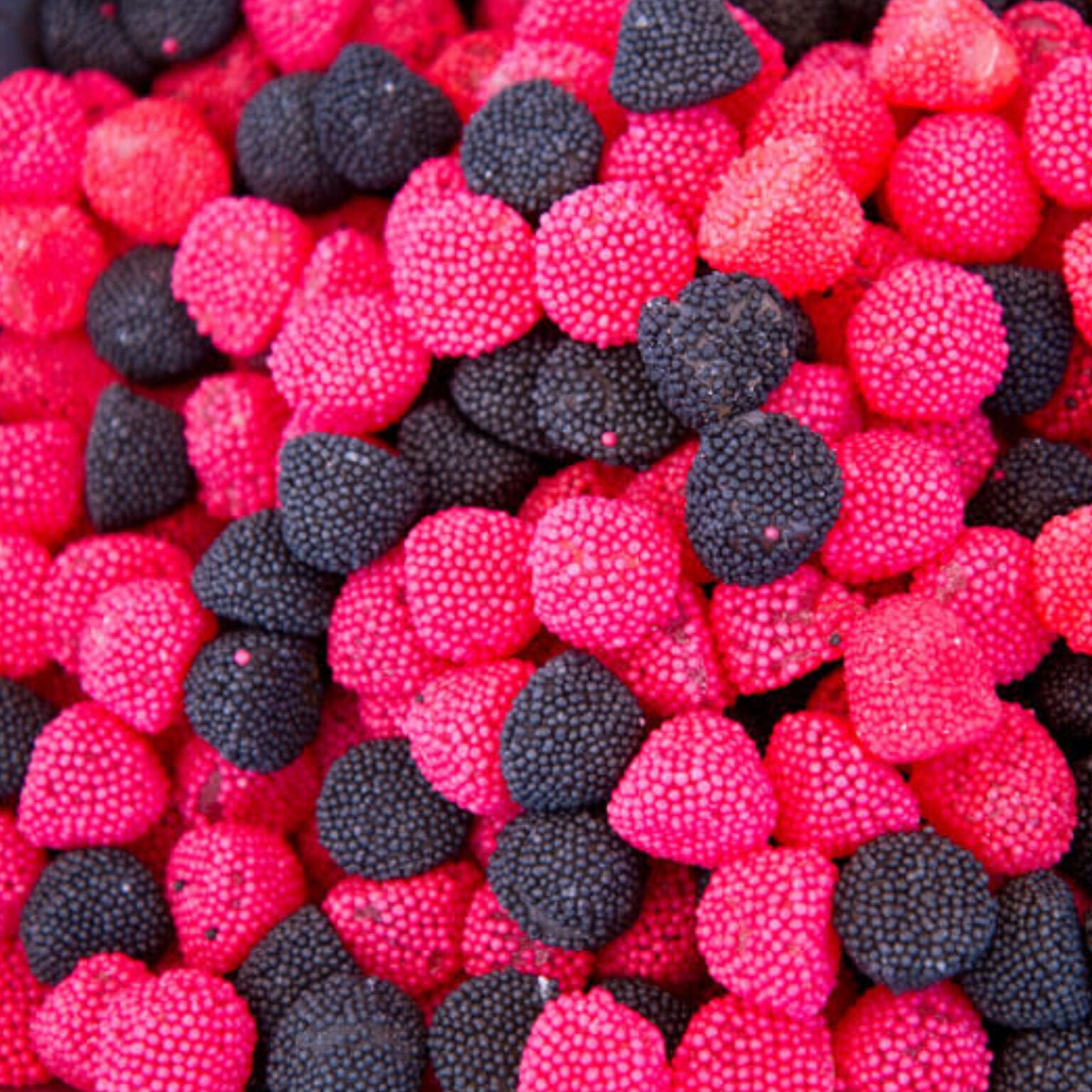 Mini Black and Raspberry 100g